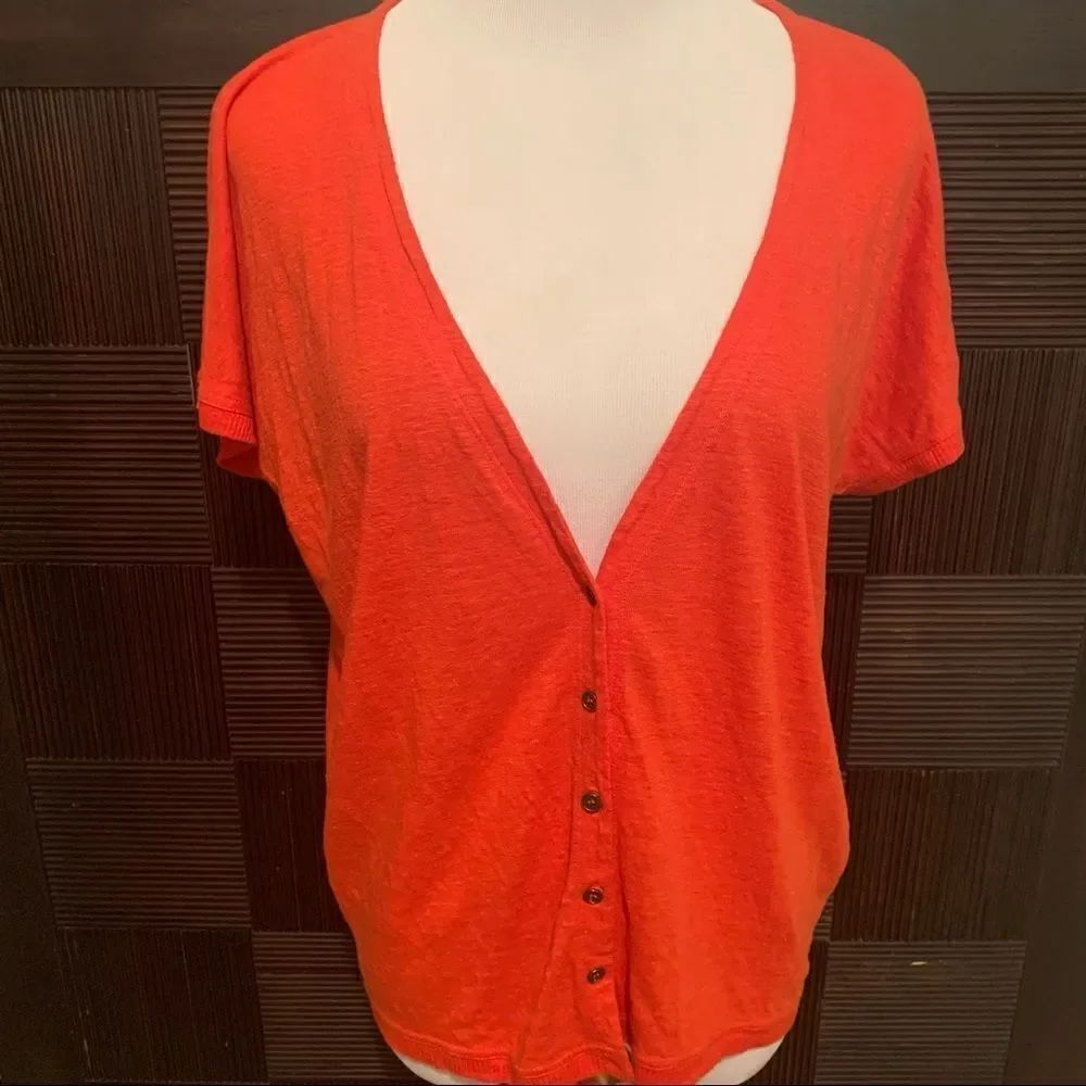 Eileen Fisher linen cap sleeve button up top